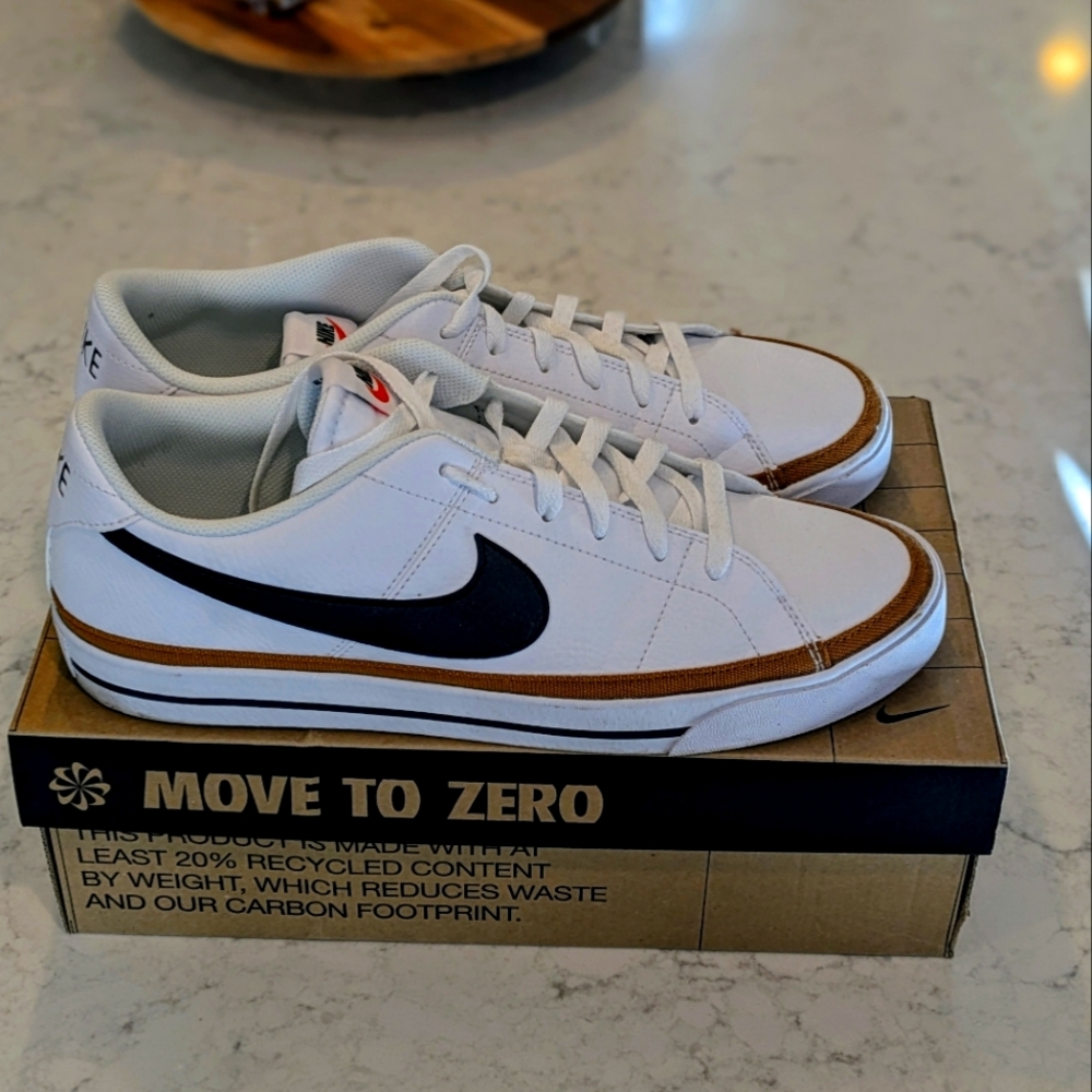 Men’s Nike Court Legacy Sneakers